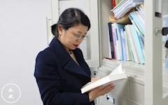 她与艾滋病打了20年交道