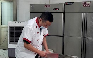 同心抗疫 | 后勤人的坚守与奔走