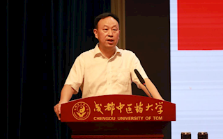 学校开展第13期辅导员职业素养培育讲座