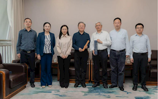 一站式社区 | 成都中医药大学举办“弘扬杜甫精神，赓续中华文脉”学生社区专题讲座                                                                                               